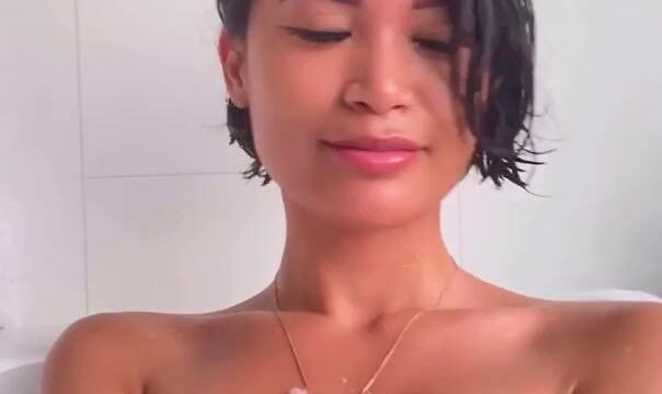 Chanel Uzi Nude Bathtub Teasing Video Leaked